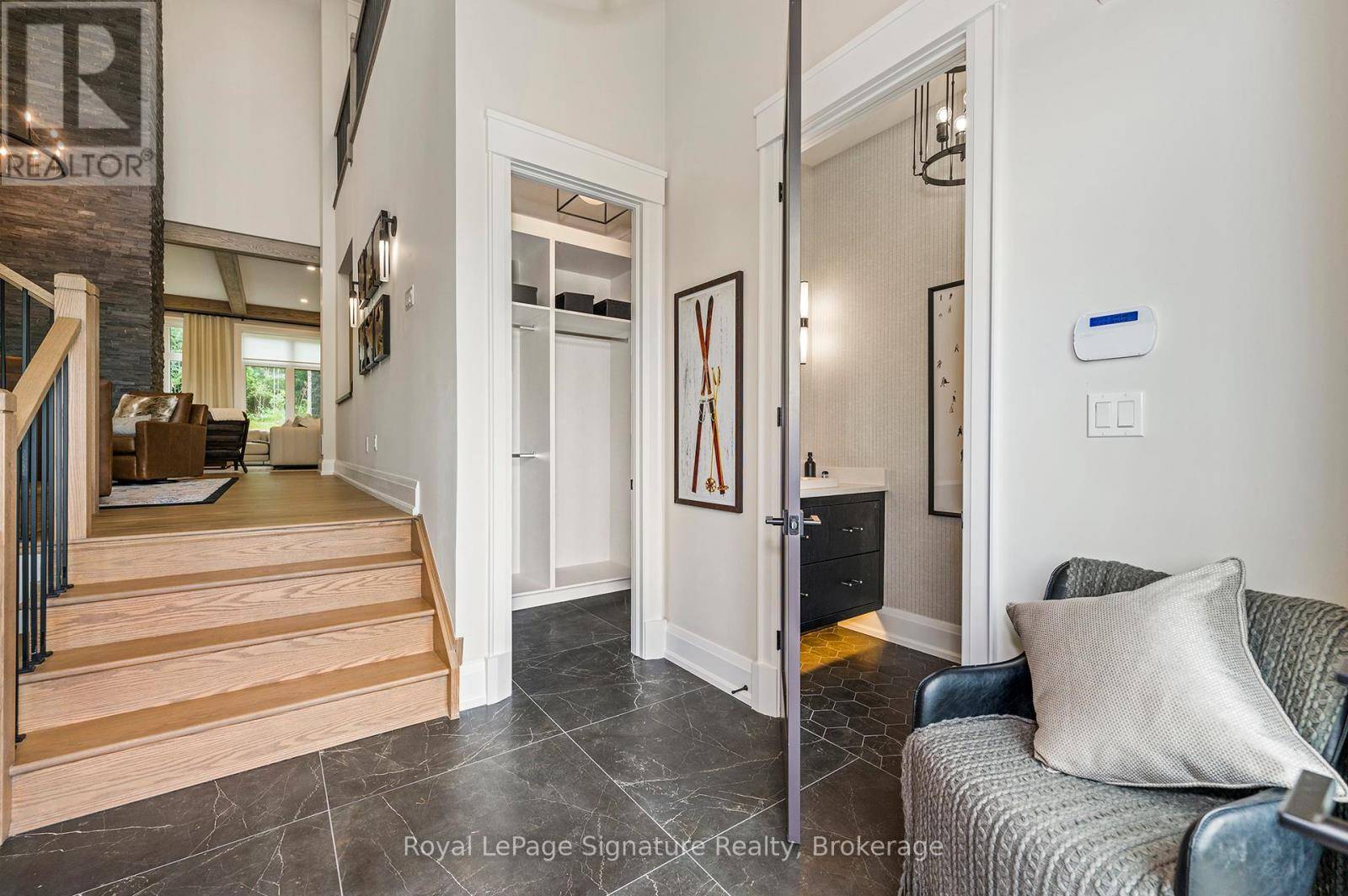 Blue Mountains, ON N0H1J0,106 DOROTHY DRIVE