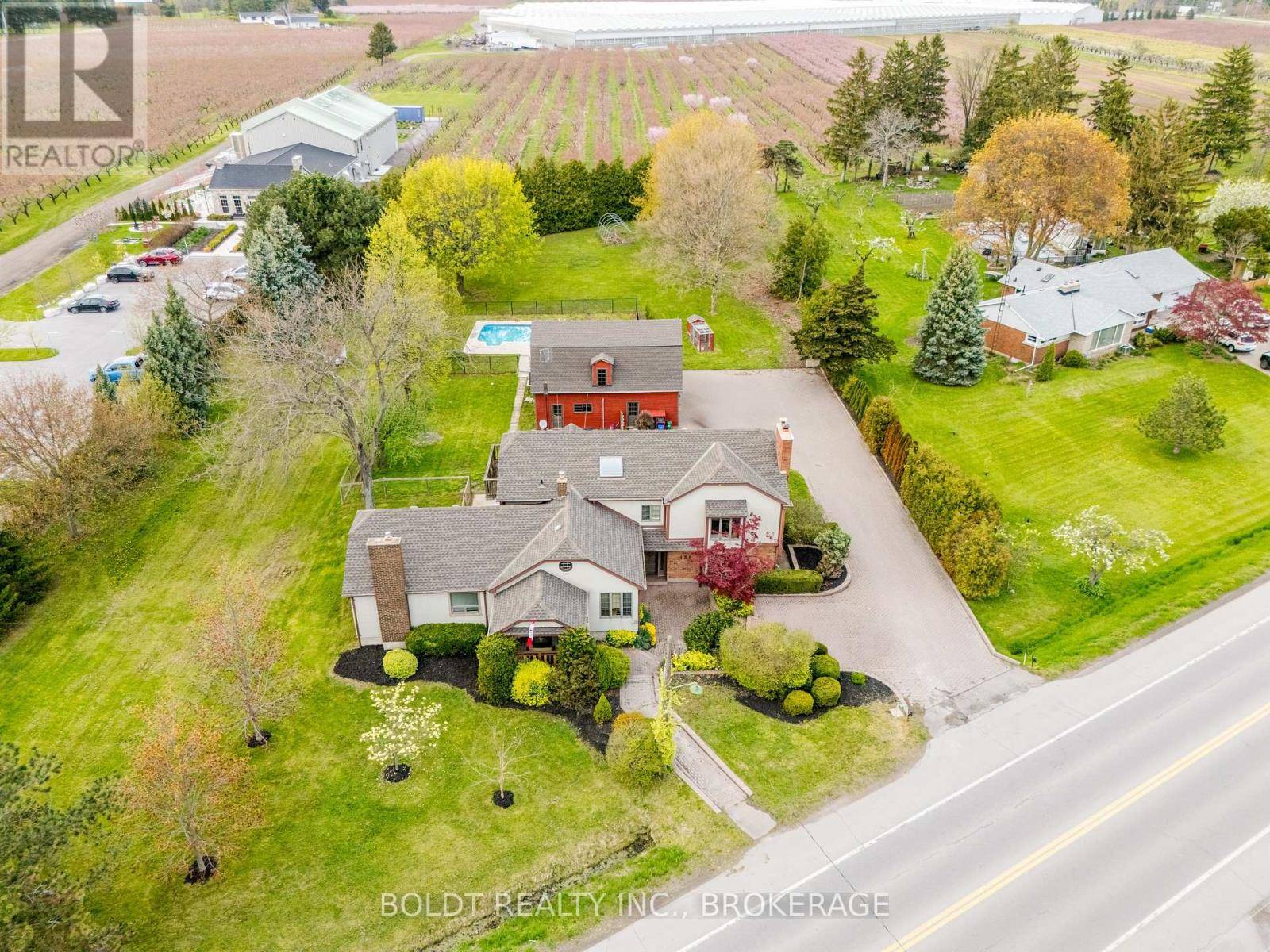 Niagara-on-the-lake (lakeshore), ON L0S1J0,468 LAKESHORE ROAD