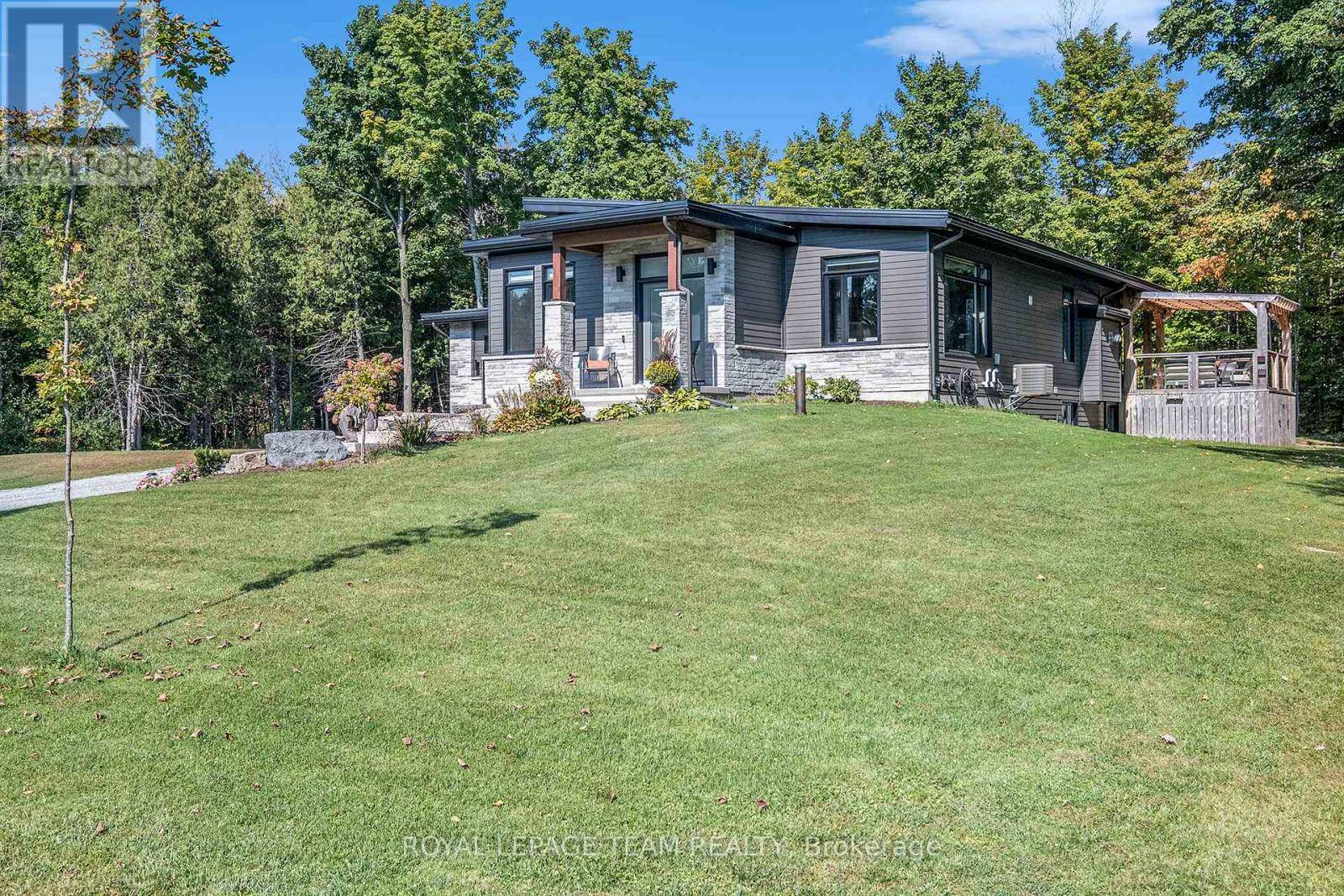 North Grenville, ON K0G1J0,101 BROOKBERRY CRESCENT