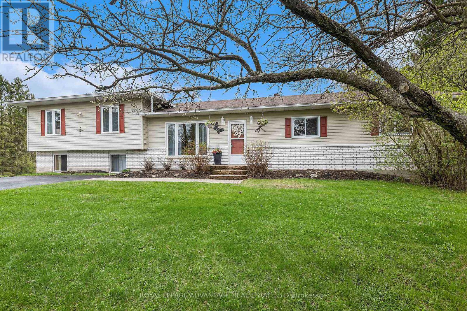 Drummond/north Elmsley, ON K7H0G5,2579 RIDEAU FERRY ROAD