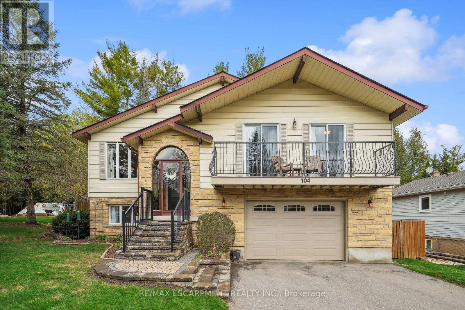 Guelph/eramosa (rockwood), ON N0B2K0,104 PARKEDGE STREET
