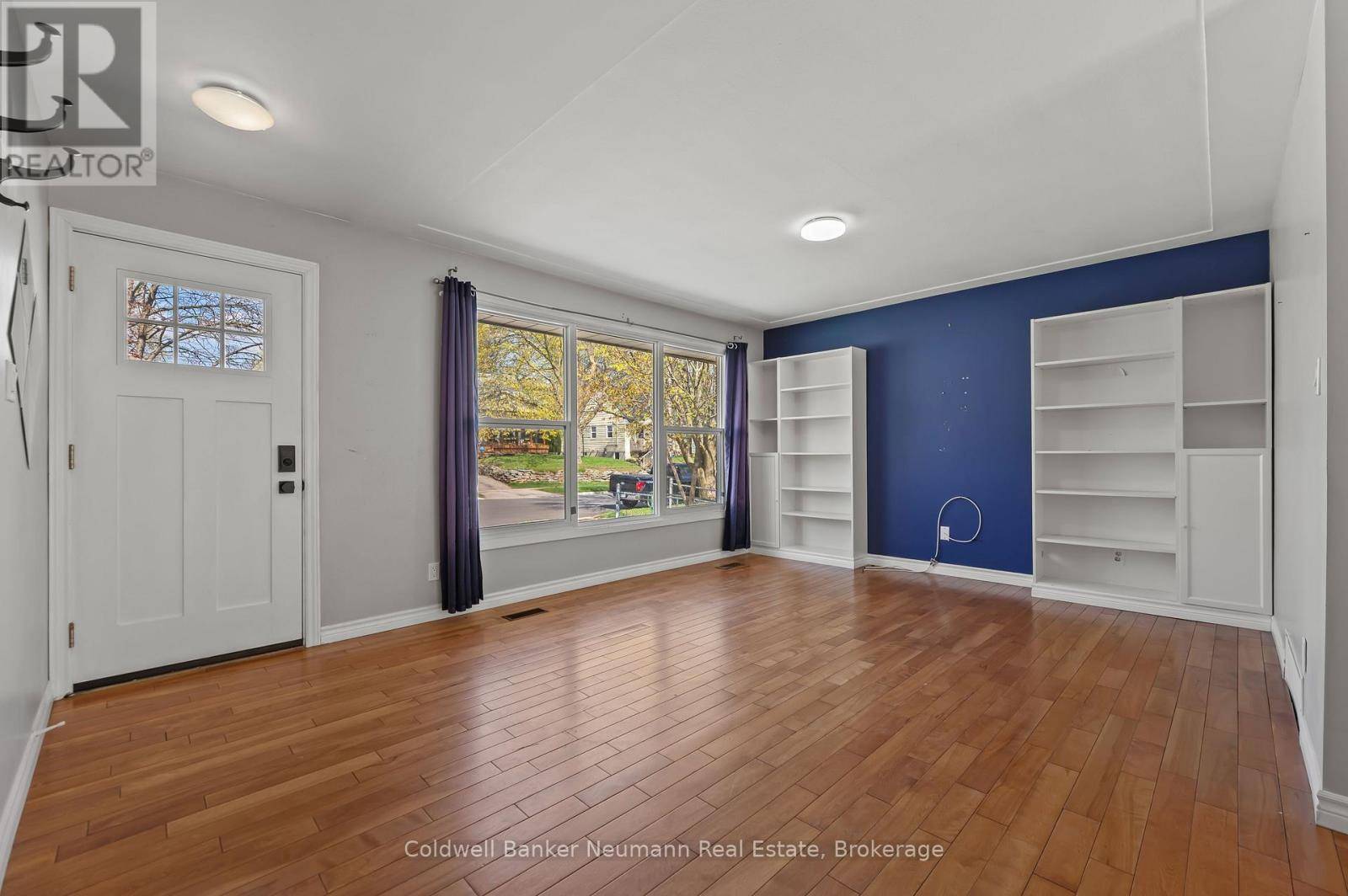 Guelph (junction/onward Willow), ON N1H6C5,56 RIDGEWOOD AVENUE