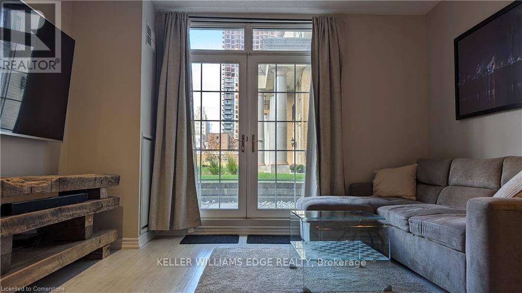 Hamilton (durand), ON L8P2Z6,135 James ST South #115