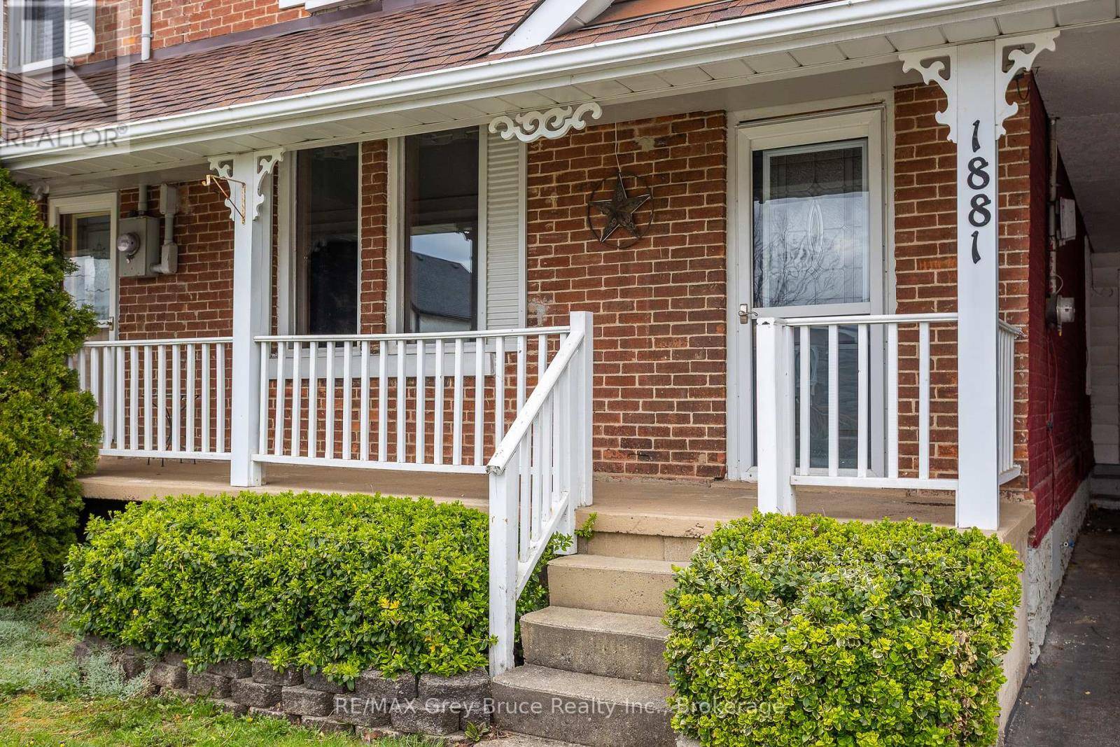 Owen Sound, ON N4K2W1,1881 6TH AVENUE E