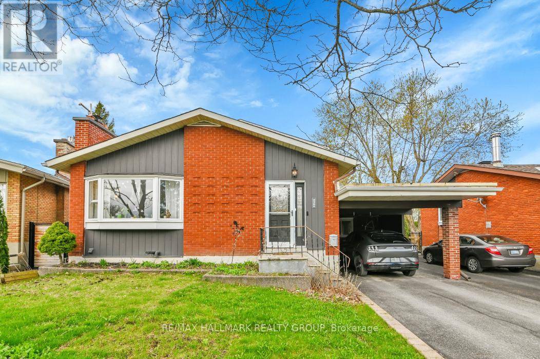 Ottawa, ON K1G2Z4,2206 FIFE CRESCENT