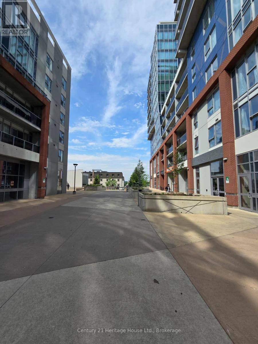 Waterloo, ON N2L0G7,365 Albert ST #611