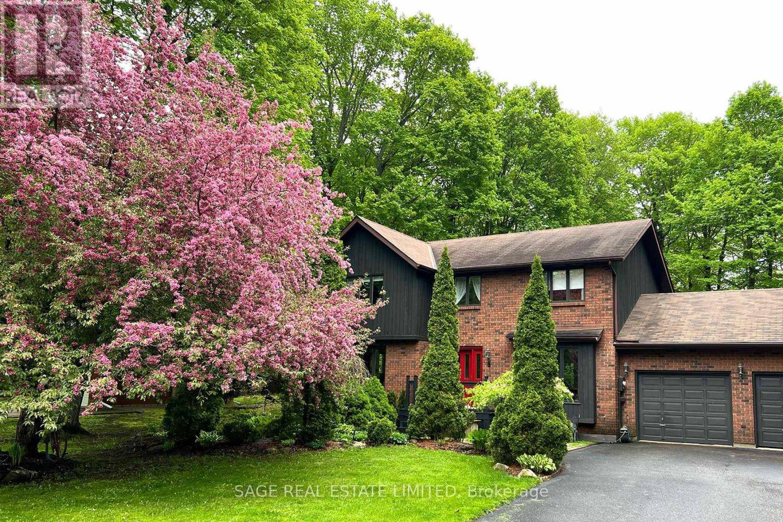Kawartha Lakes (verulam), ON K0M1A0,465 COUNTY ROAD 24