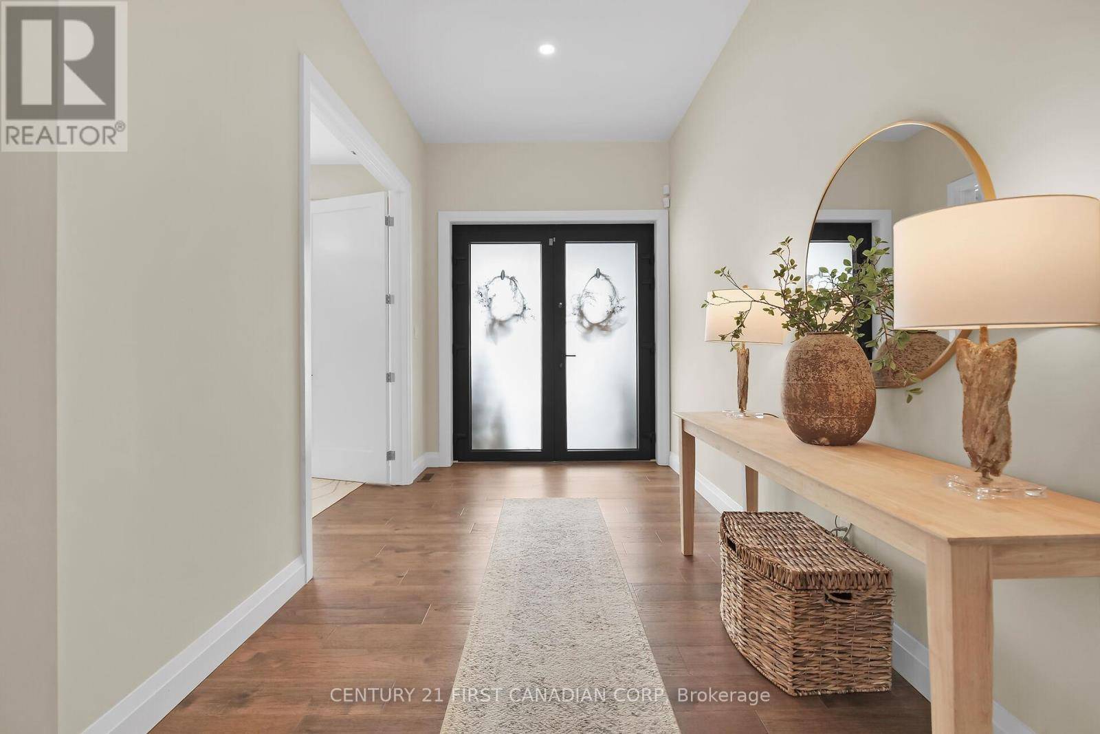 London South (south V), ON N6P0G7,3520 GRAND OAK CROSSING