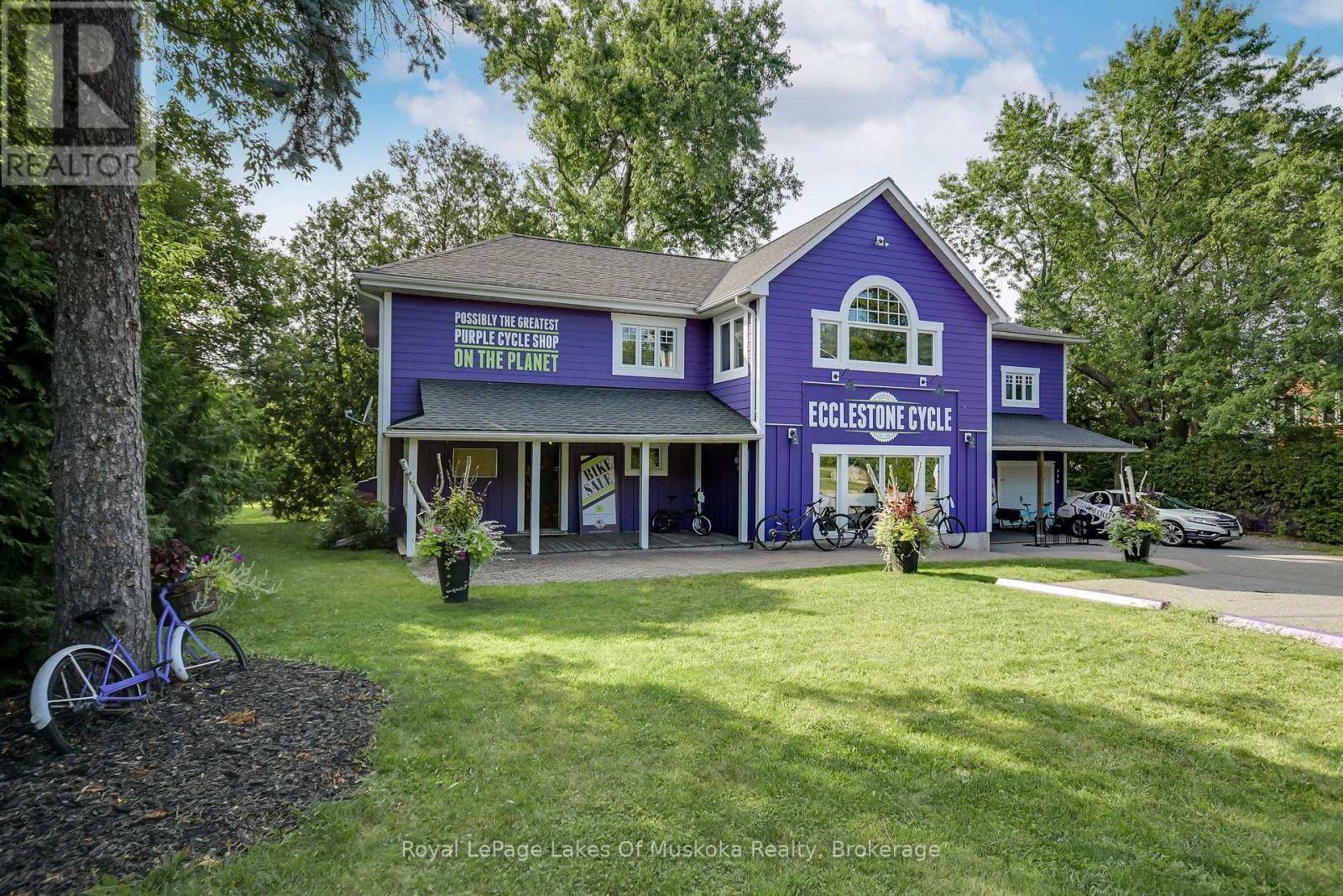 Bracebridge, ON P1L1G4,230 ECCLESTONE DRIVE