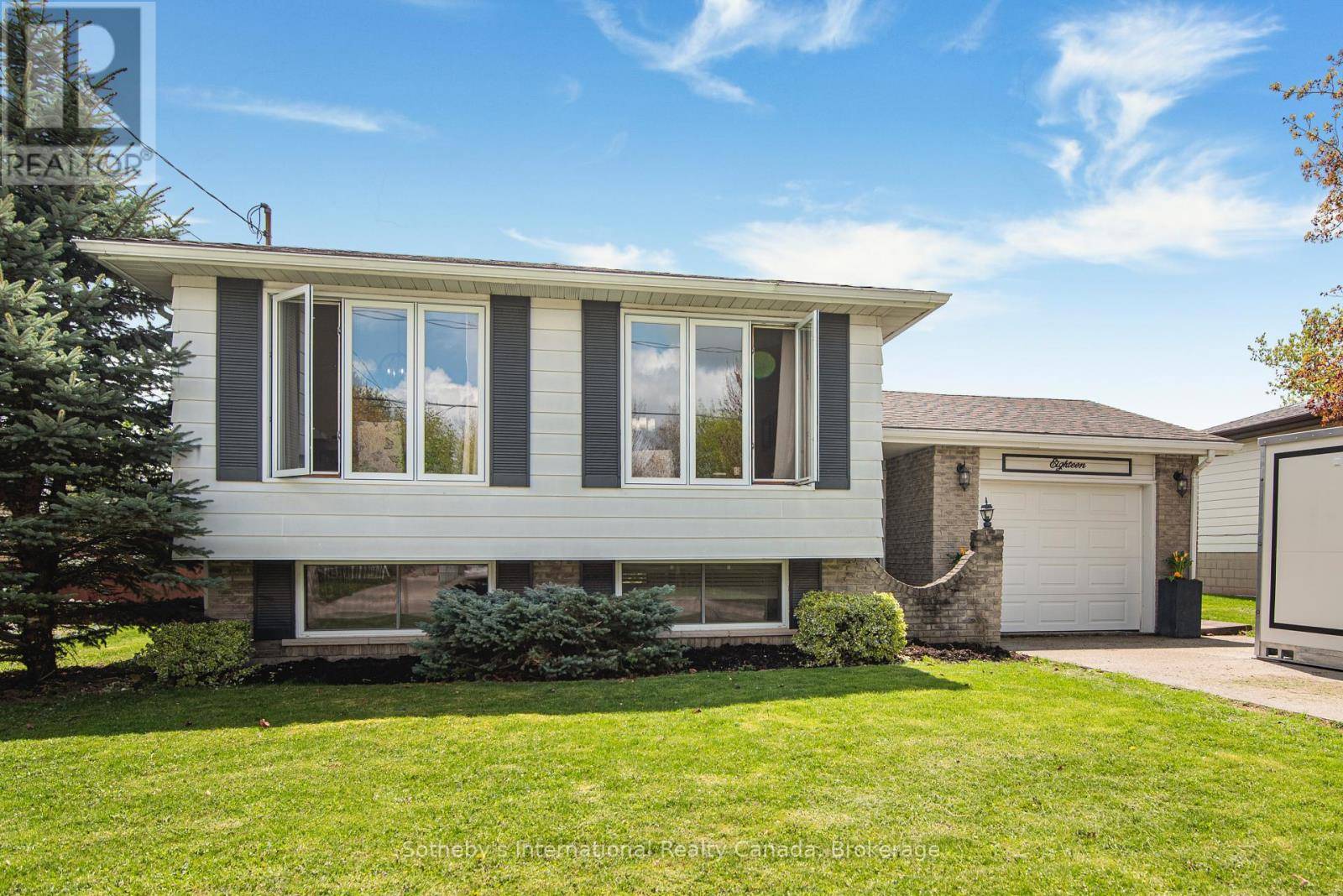 Haldimand, ON N0A1H0,18 HEWITT DRIVE
