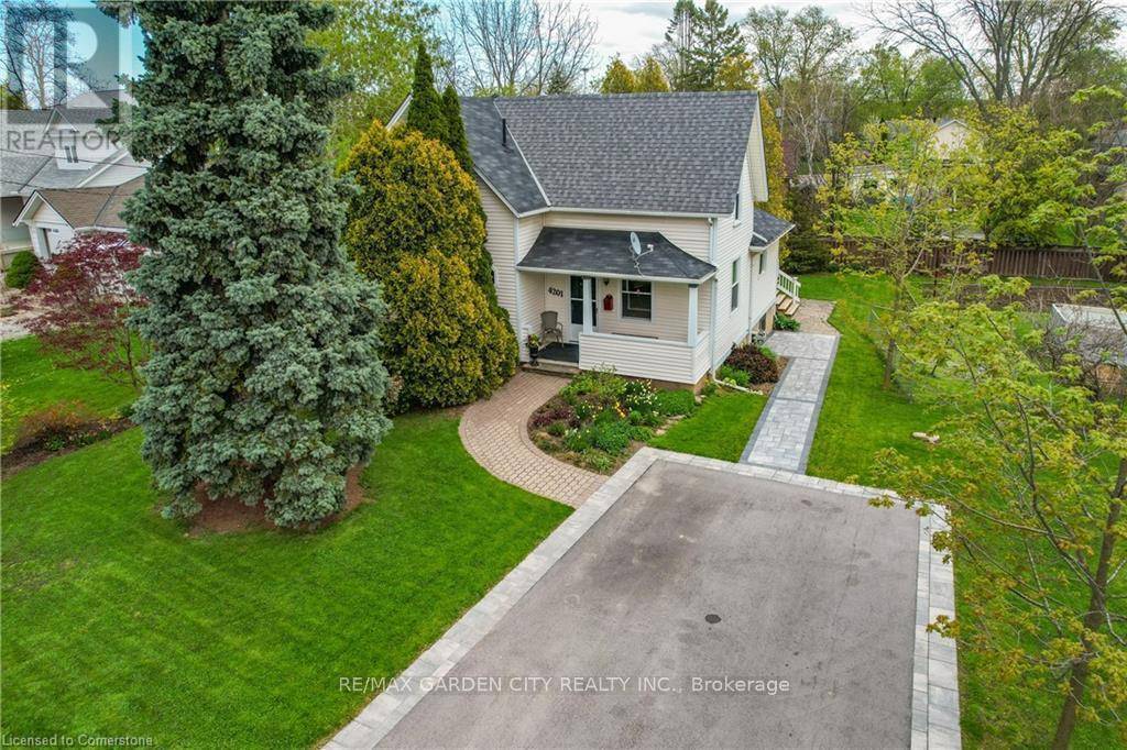 Lincoln (beamsville), ON L0R1B0,4201 MOUNTAIN STREET