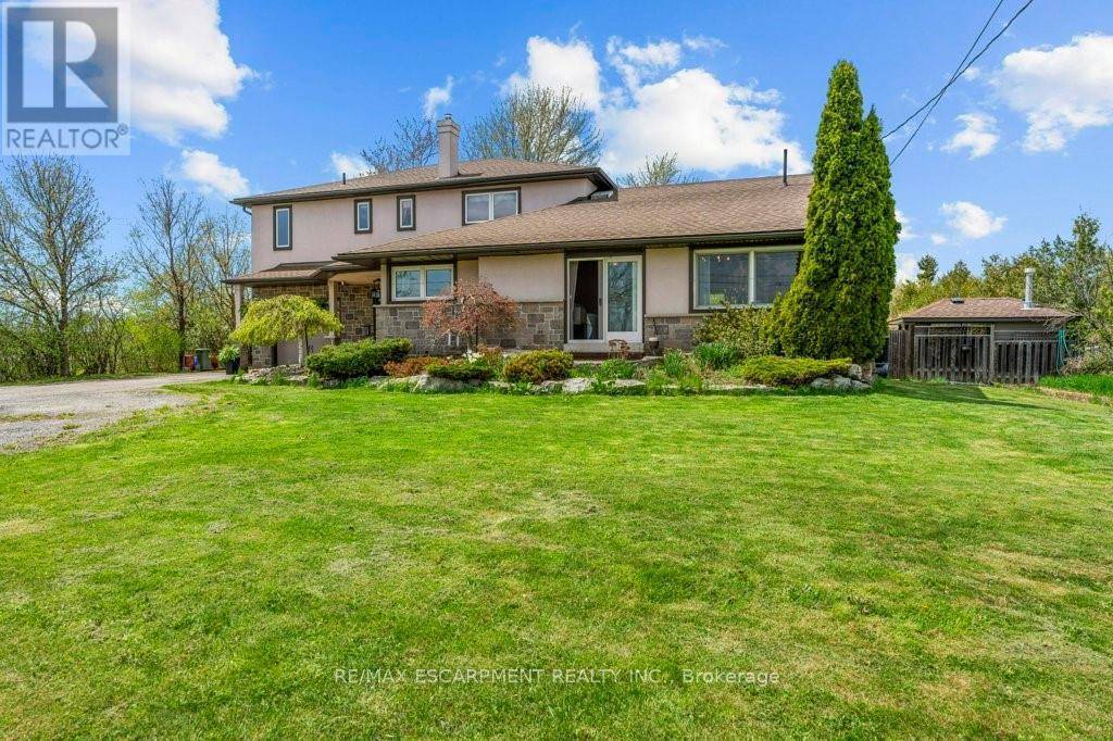 Hamilton (stoney Creek Mountain), ON L8J2X8,407 THIRD ROAD E