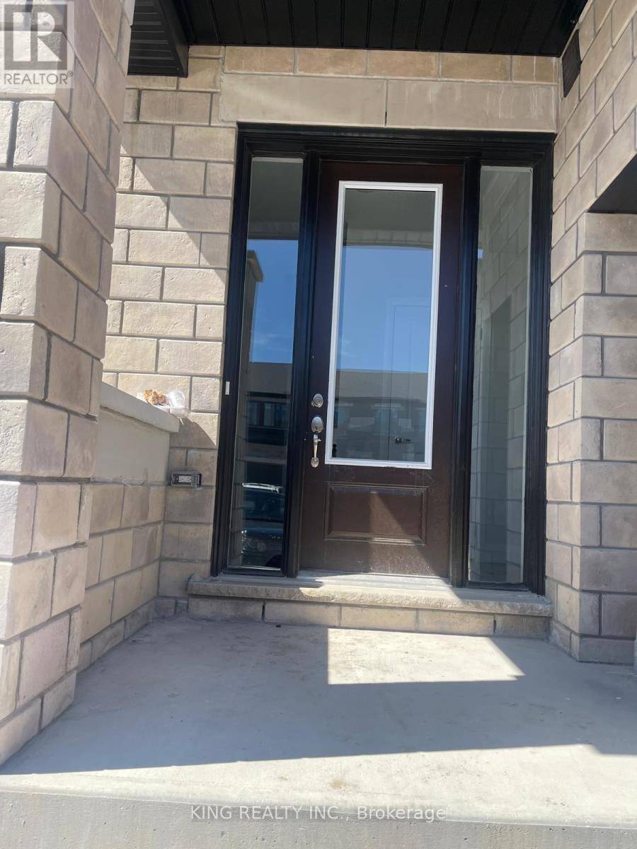 Kawartha Lakes (lindsay), ON K9V0R4,136 CORLEY STREET