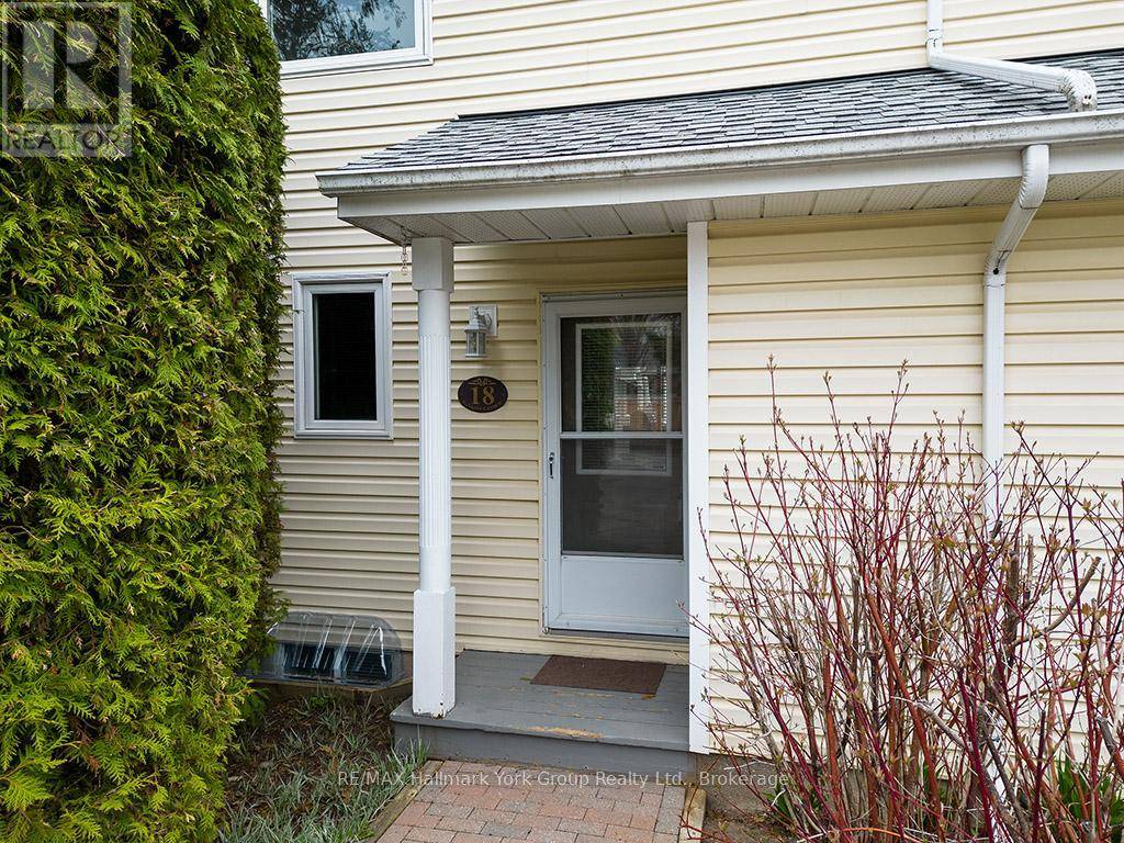 Blue Mountains, ON N0H2P0,56 ALICE ST West #18