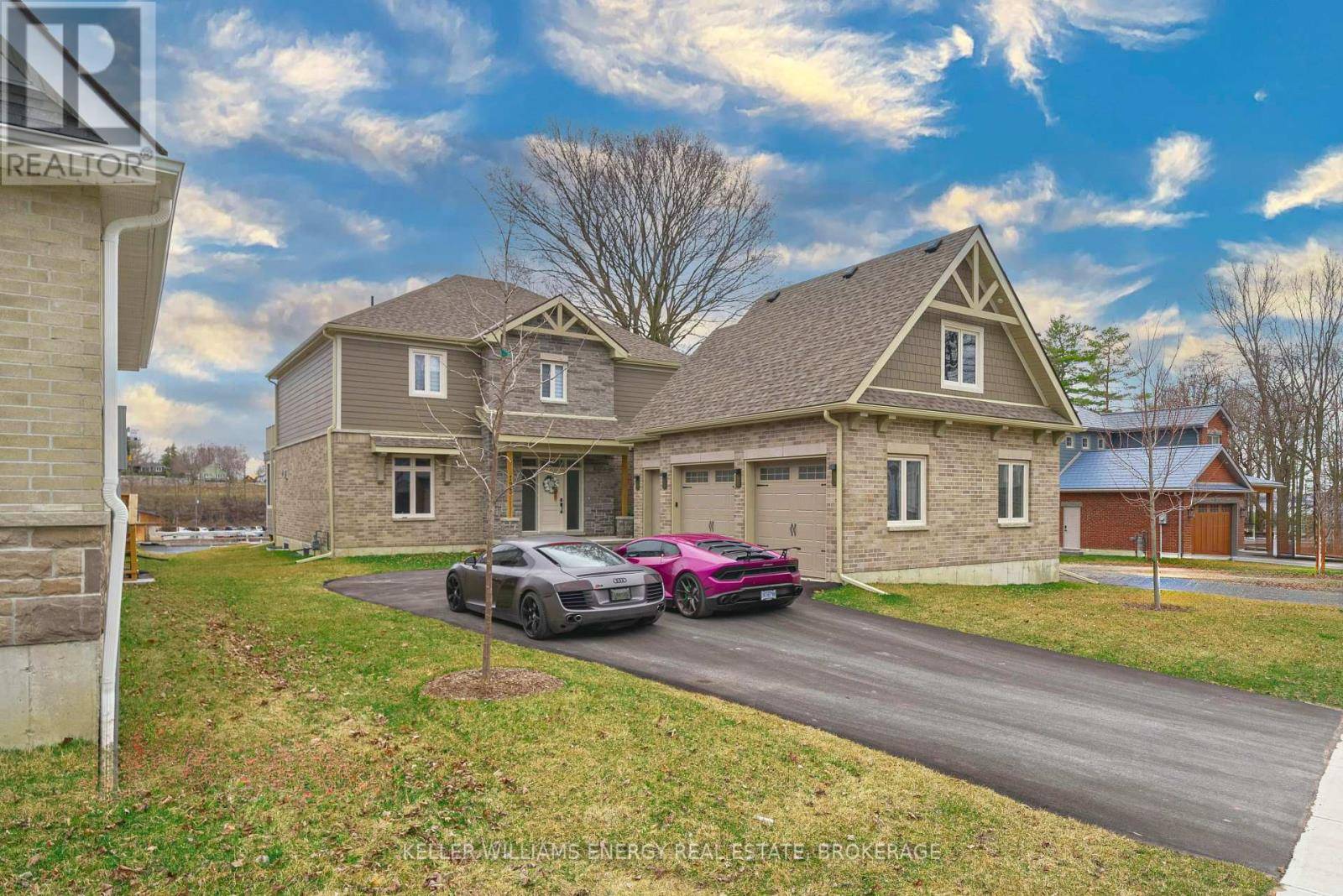 Prince Edward County (picton Ward), ON K0K2T0,125 VILLENEUVE DRIVE