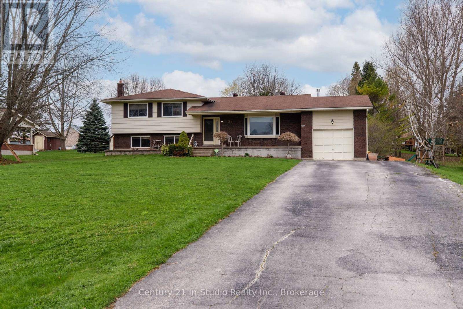 Chatsworth, ON N0H1G0,54 GEORGE STREET