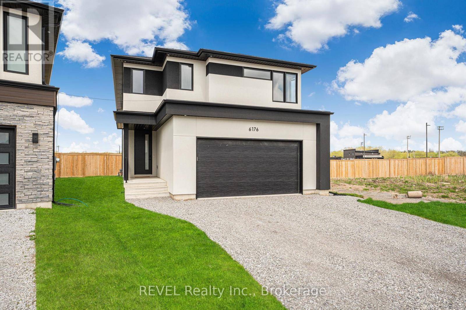 Niagara Falls (forestview), ON L2H3W8,6176 CURLIN CRESCENT