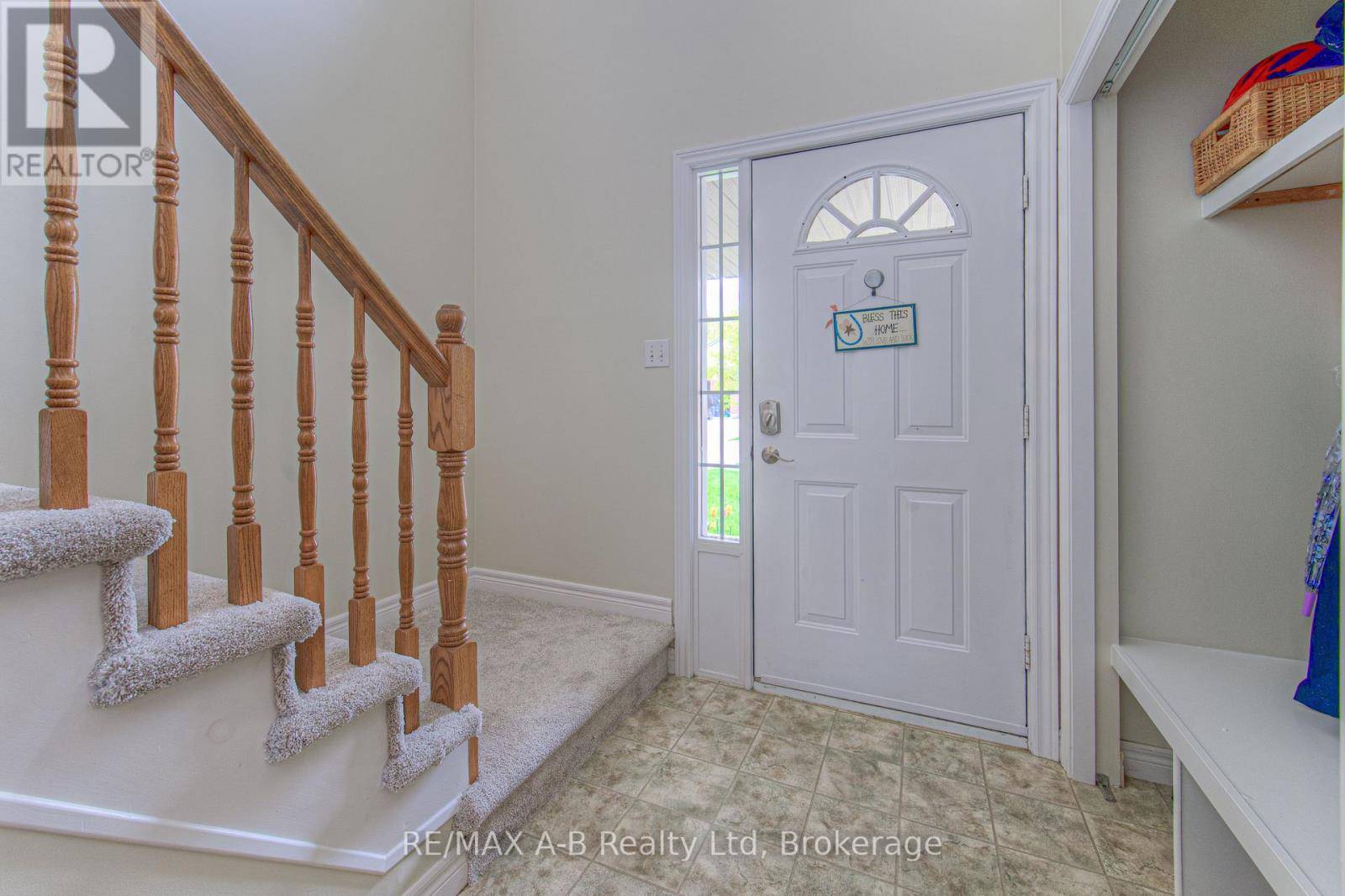 Stratford, ON N5A7Y3,290 NORMAN STREET