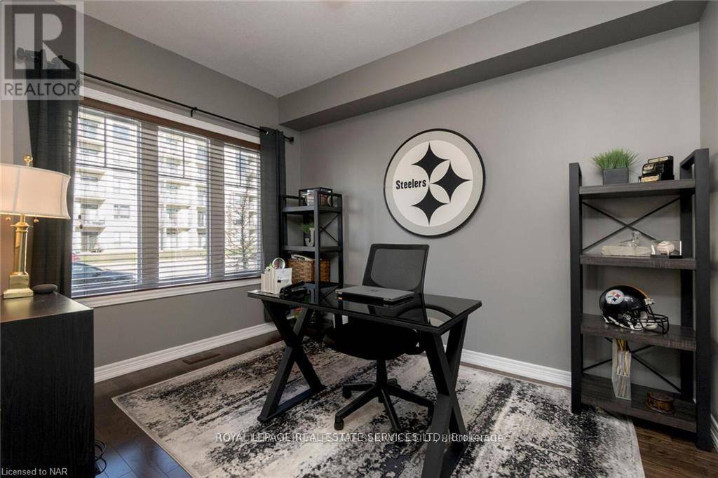 Hamilton (stoney Creek), ON L8E0J4,124 SHOREVIEW PLACE