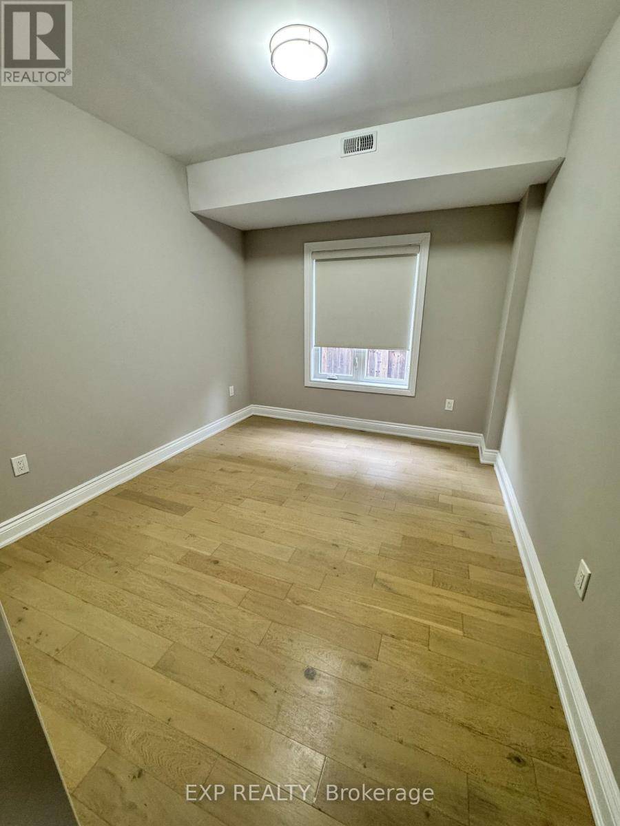 Pelham (fonthill), ON L3B5N5,163 PORT ROBINSON RD #101