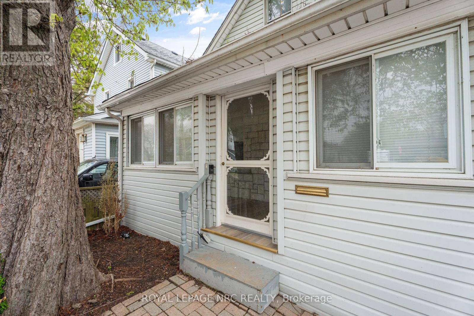 Port Colborne (east Village), ON L3K1X6,87 MITCHELL STREET