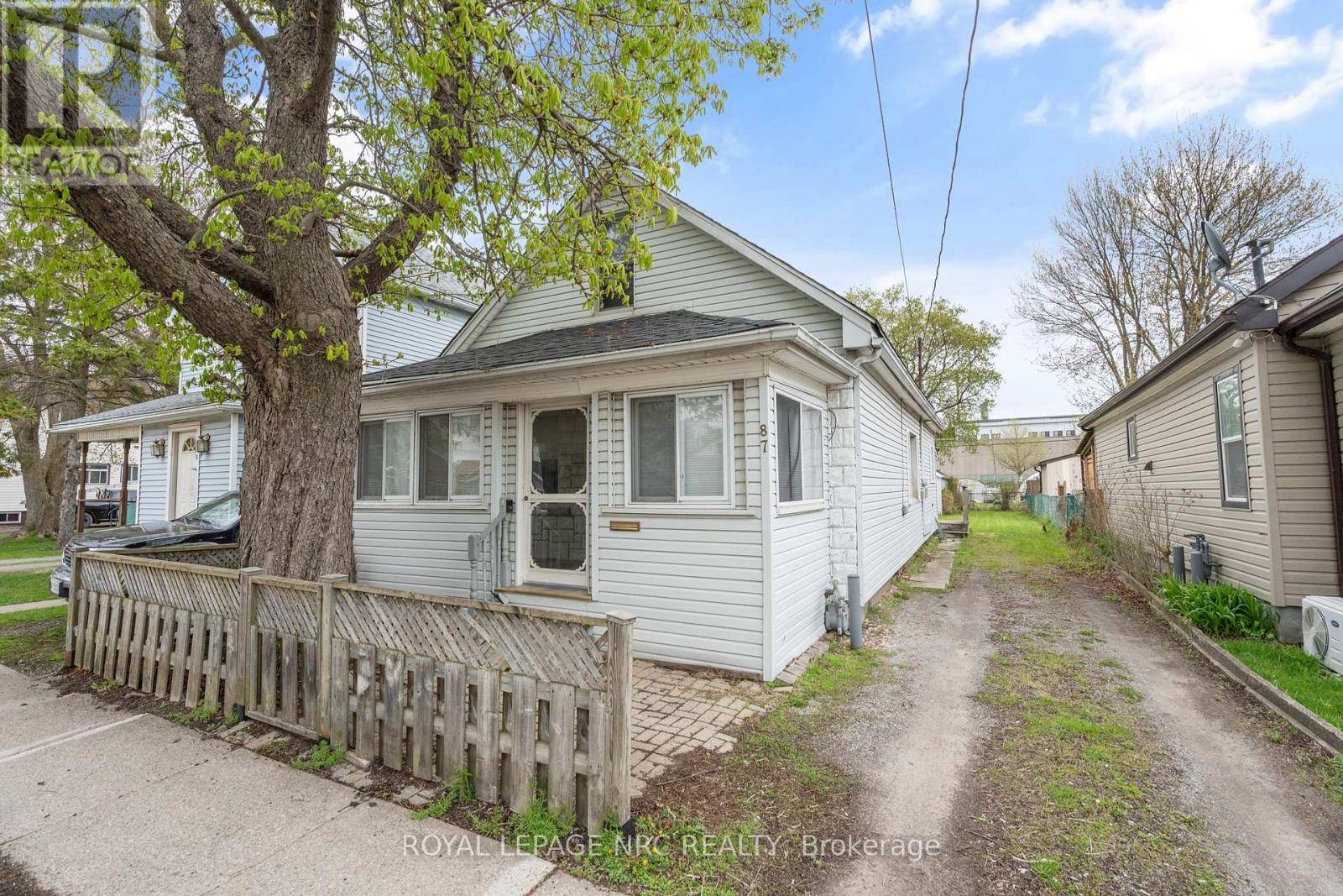 Port Colborne (east Village), ON L3K1X6,87 MITCHELL STREET