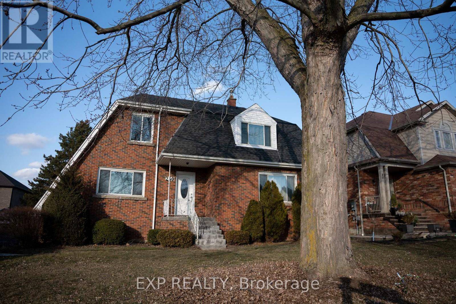 Hamilton (stoney Creek Mountain), ON L8J3T7,250 HIGHLAND ROAD W