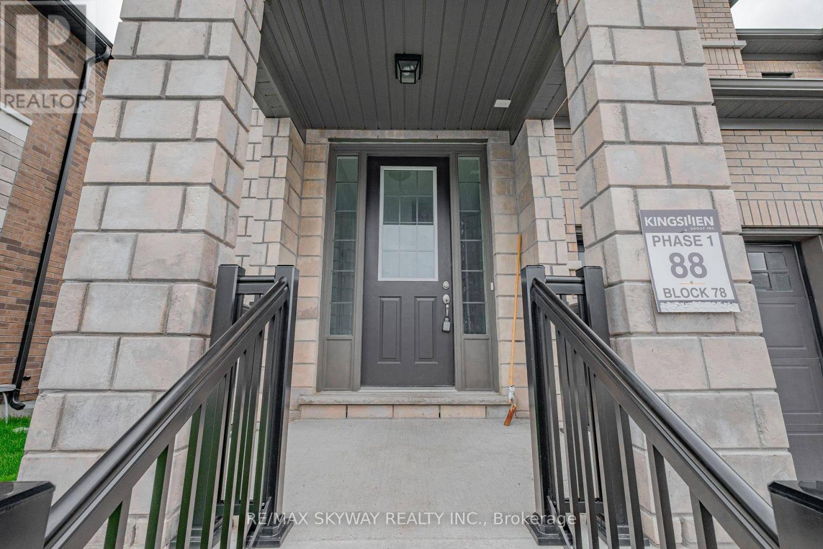 Kawartha Lakes (lindsay), ON K9V5R8,26 CORLEY STREET