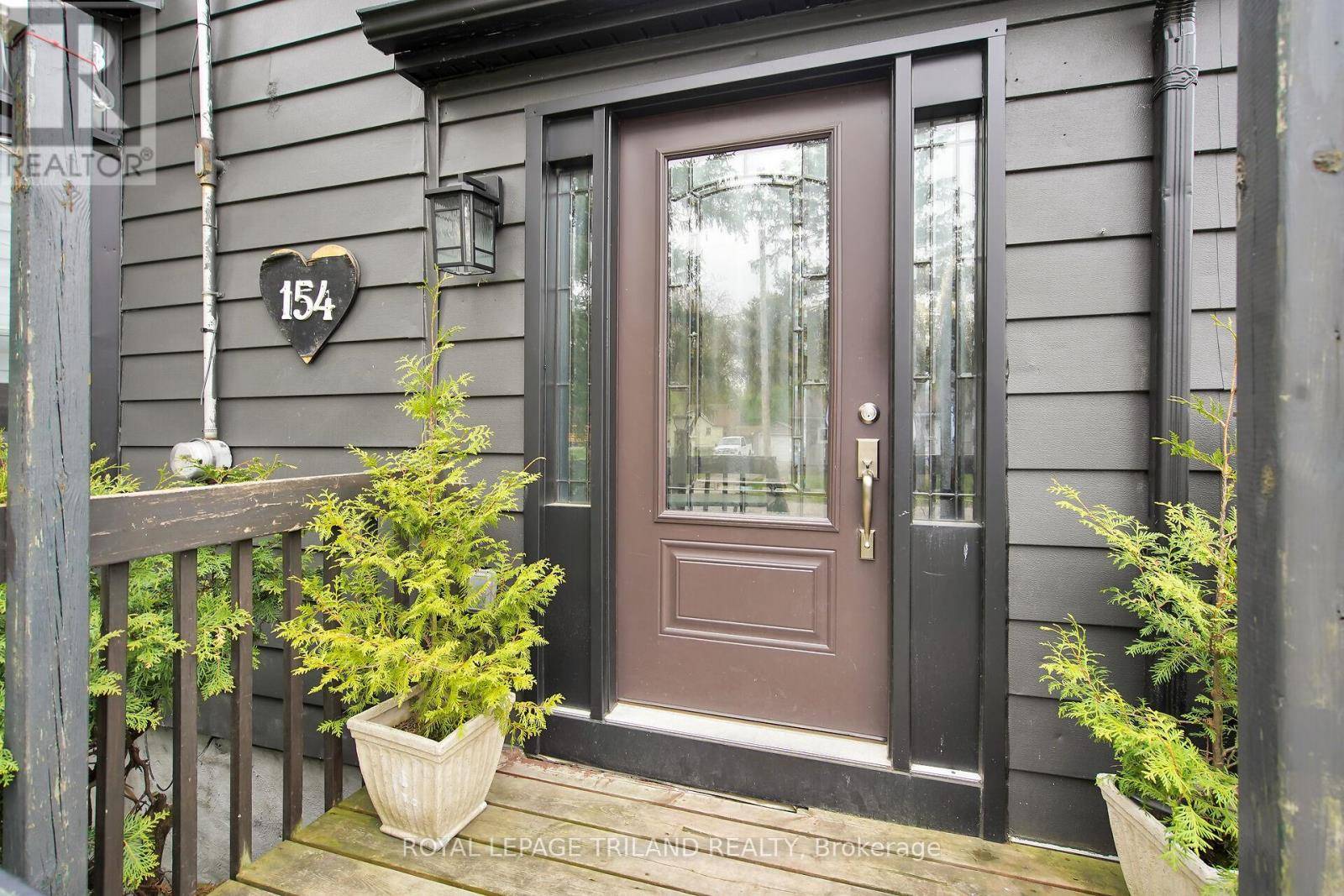 West Elgin (west Lorne), ON N0L2P0,154 JOHN STREET