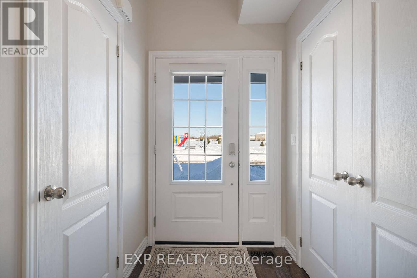 Cobourg, ON K9A1B5,279 BENNETT AVENUE