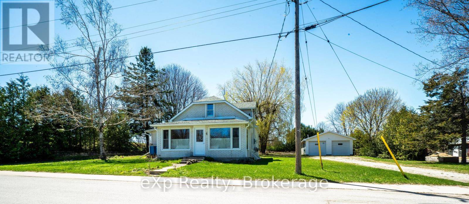 Northern Bruce Peninsula, ON N0H1W0,4 ALEXANDER STREET