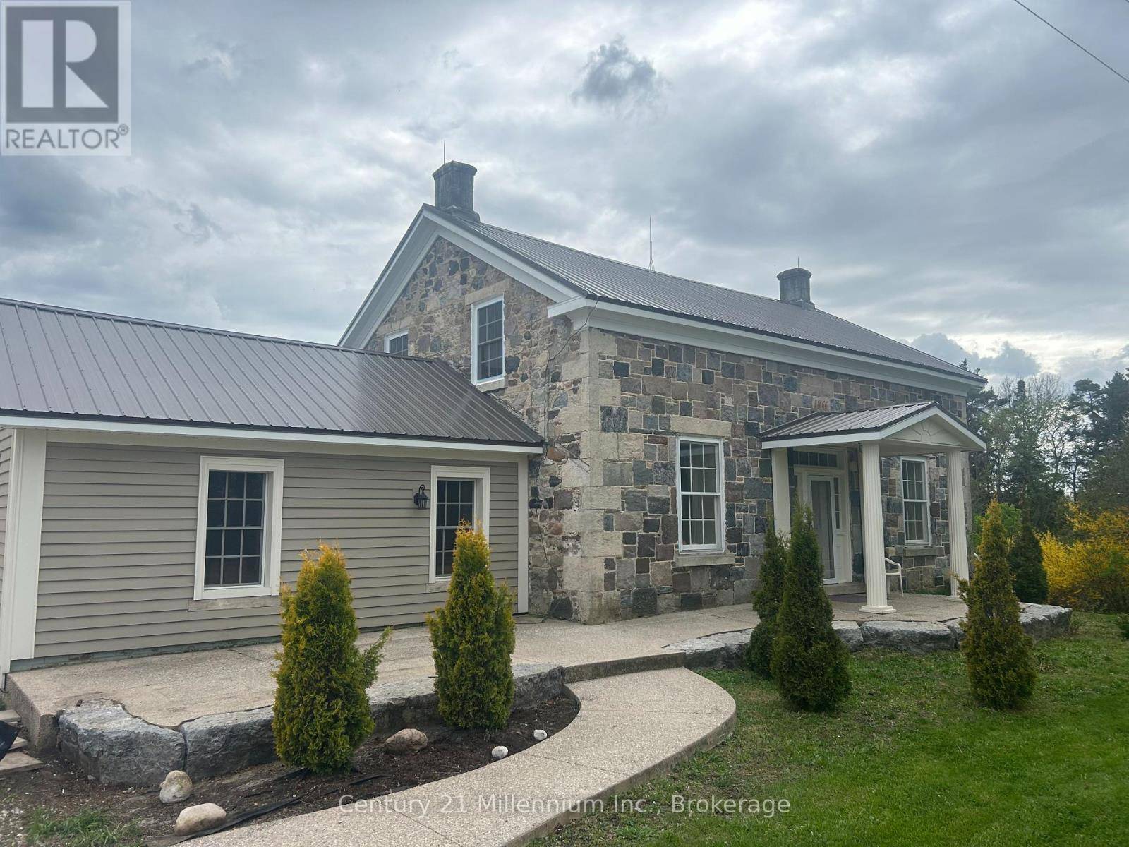 Meaford, ON N0H1B0,264094 SIDEROAD 24 CONCESSION