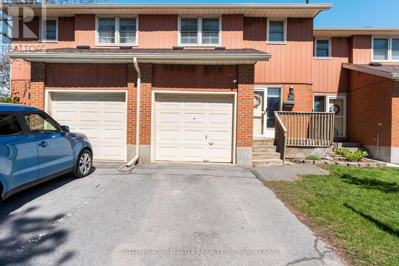 Kingston (central City West), ON K7M6W4,19 West MacPherson AVE West #28