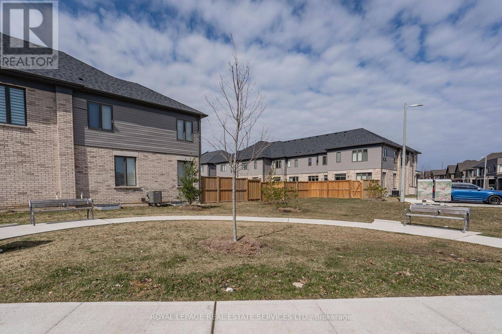 Guelph (willow West/sugarbush/west Acres), ON N1K0E2,166 Deerpath DR #72