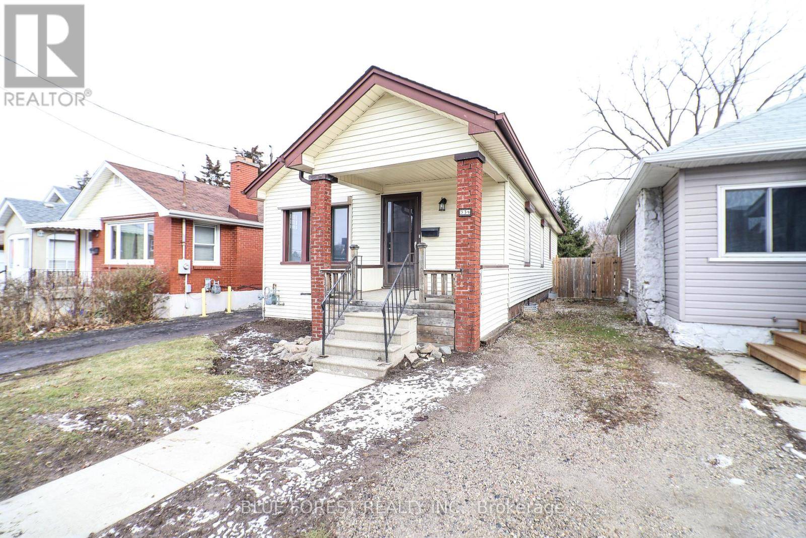 London South (south F), ON N6J2L8,334 WHARNCLIFFE ROAD S
