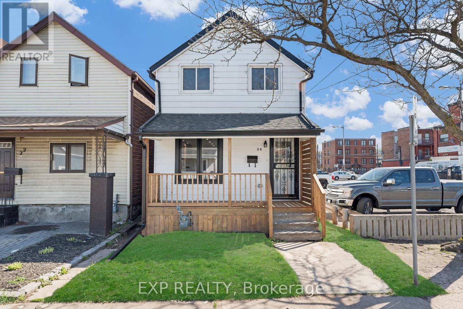 Hamilton (crown Point), ON L8H1W4,20 BRITANNIA AVENUE