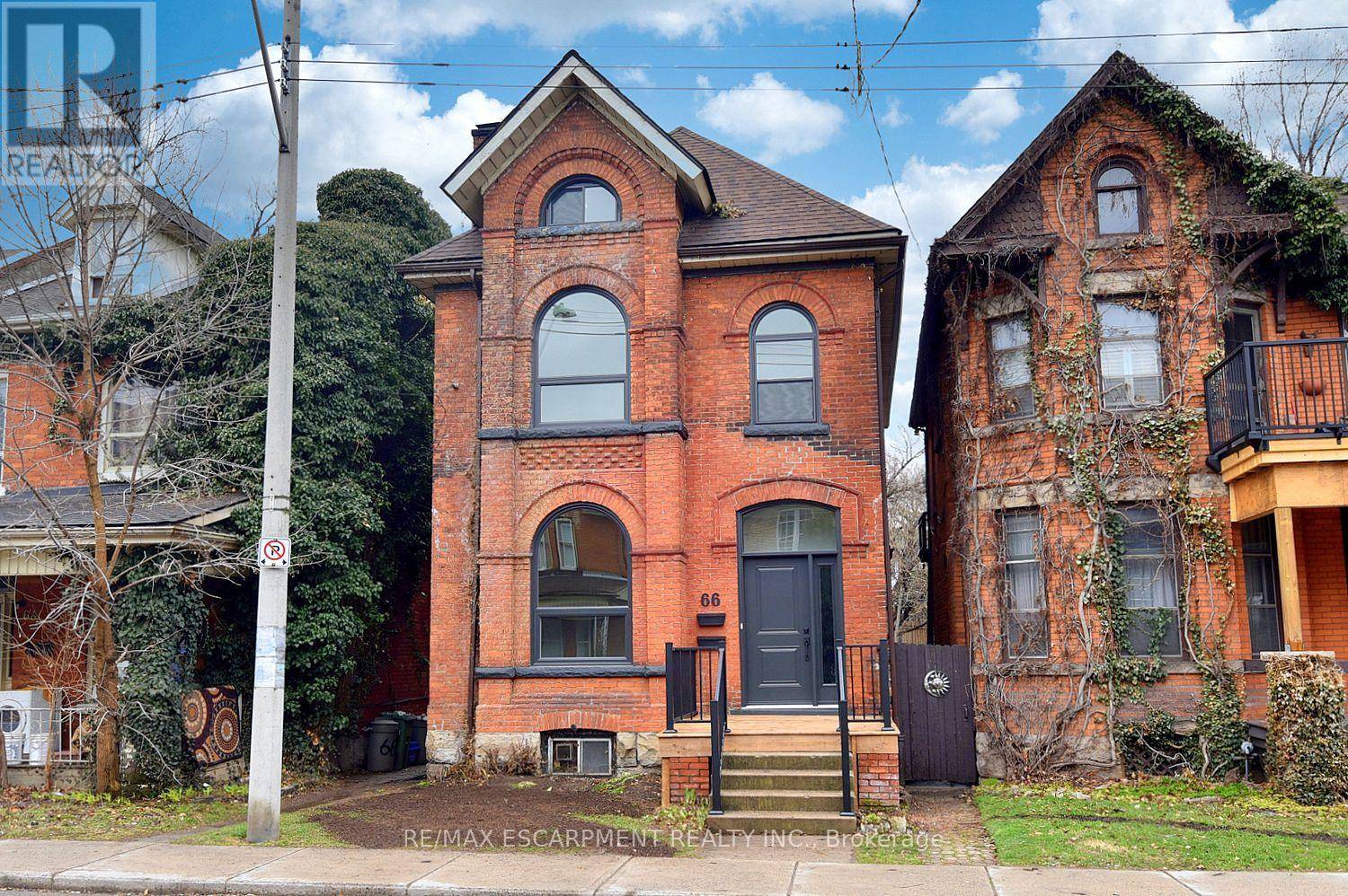 Hamilton (stinson), ON L8N2W6,66 ERIE AVENUE