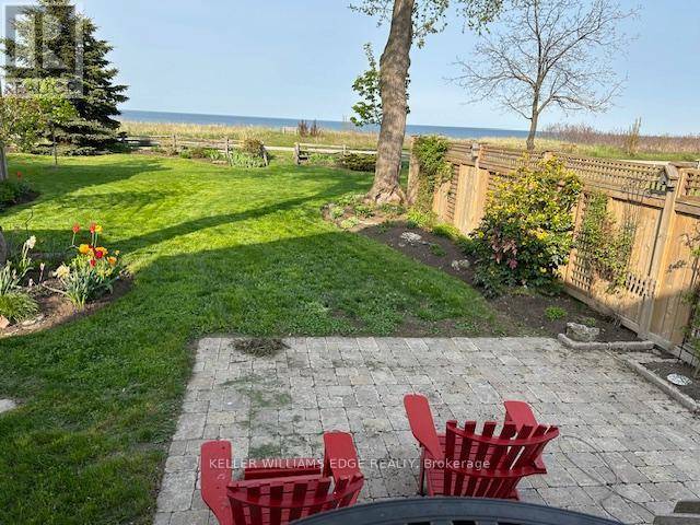 Hamilton (hamilton Beach), ON L8H6Z5,849 BEACH BOULEVARD