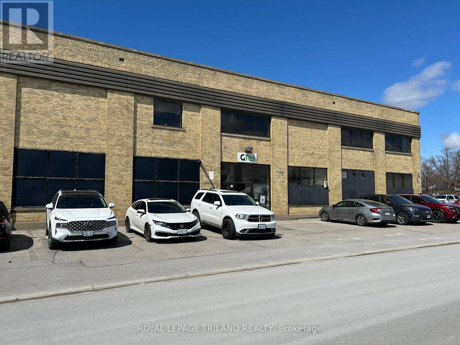 London East (east M), ON N5W5N5,1150 Frances ST North #THREE