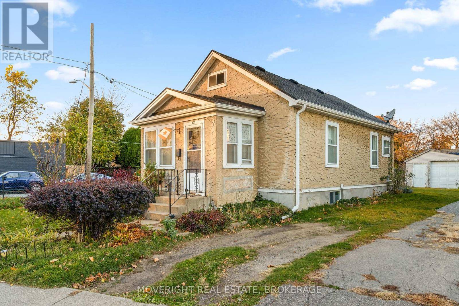 St. Catharines (haig), ON L2R1R4,107 CARLTON STREET