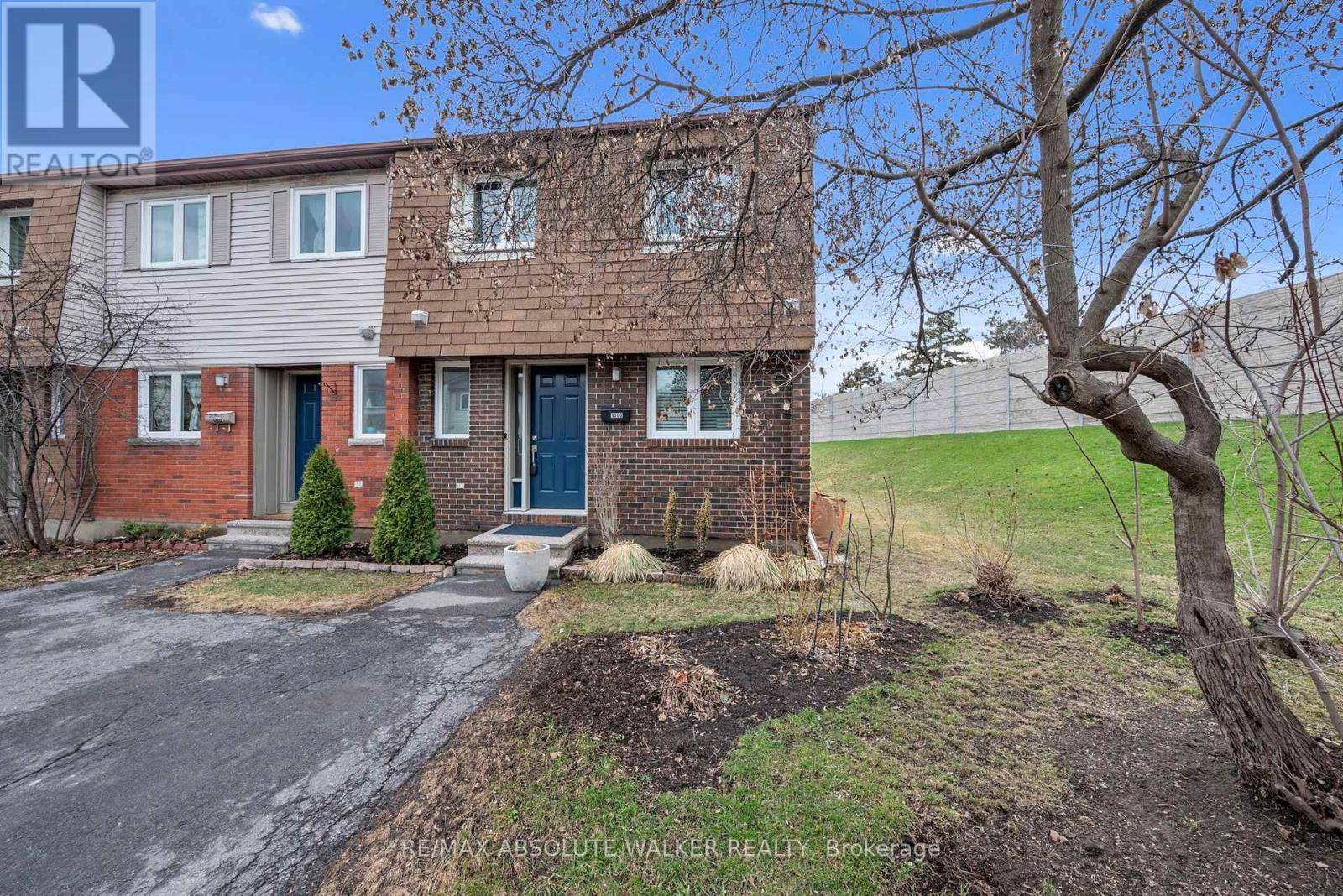 Ottawa, ON K1B5H2,1300 ALNESS COURT