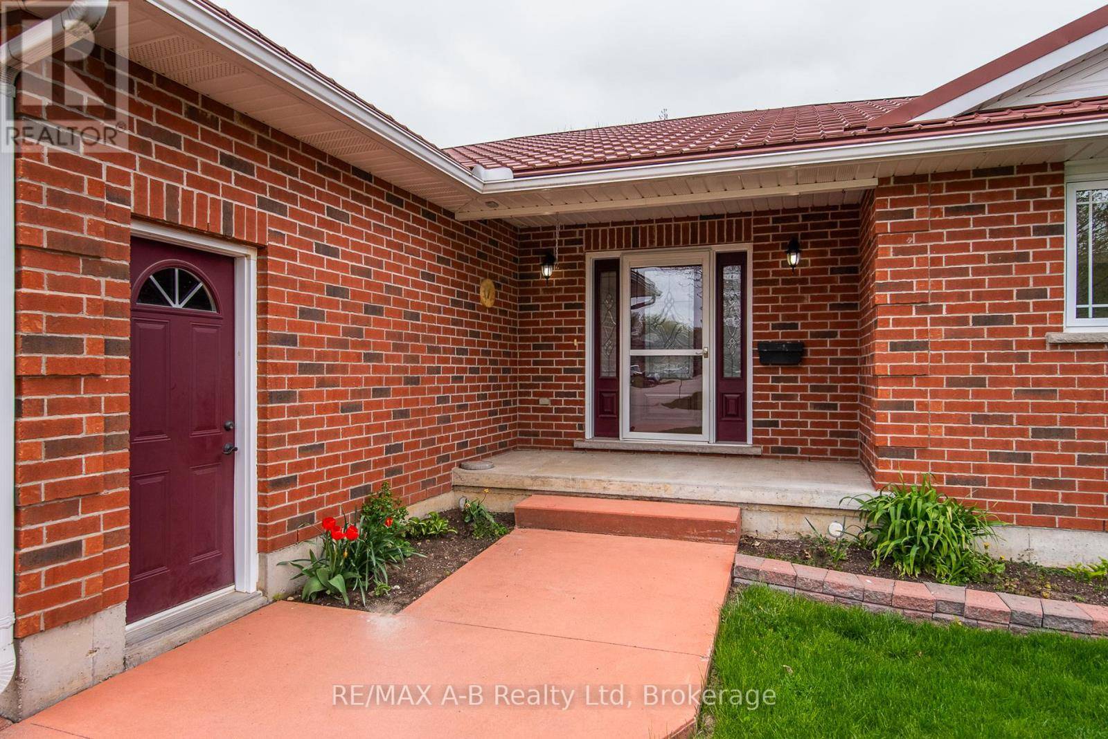 Perth East (milverton), ON N0K1M0,40 GERBER DRIVE