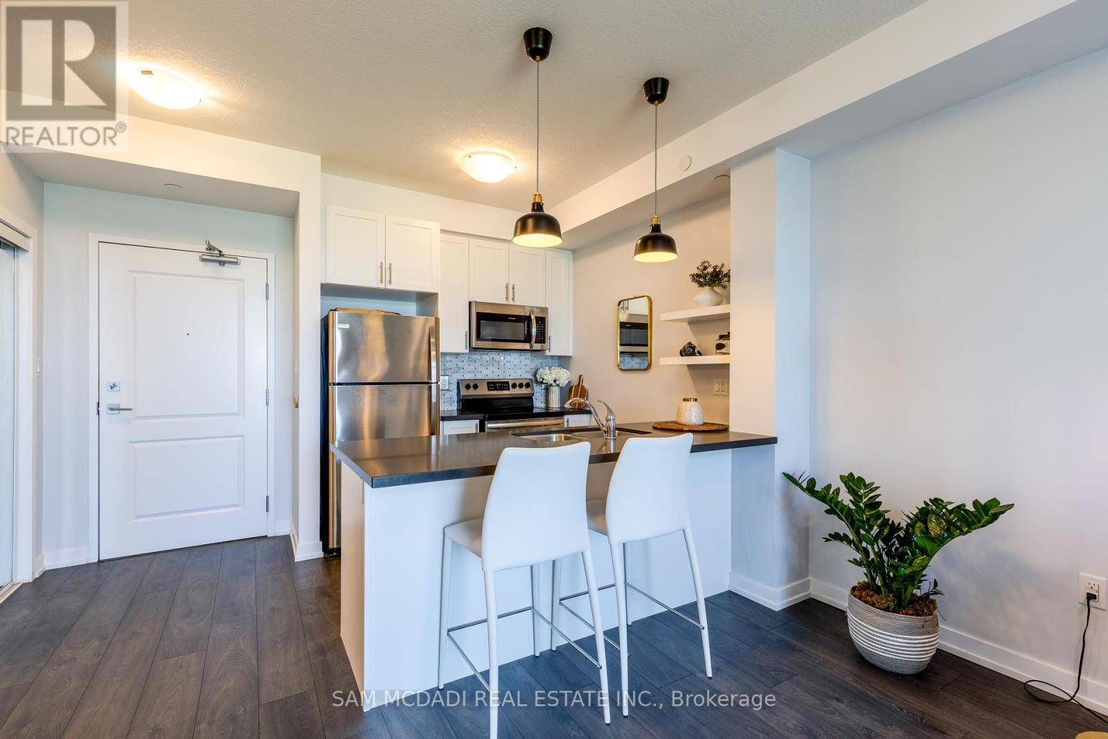 Hamilton (stoney Creek), ON L8E0K2,101 Shoreview PL #207