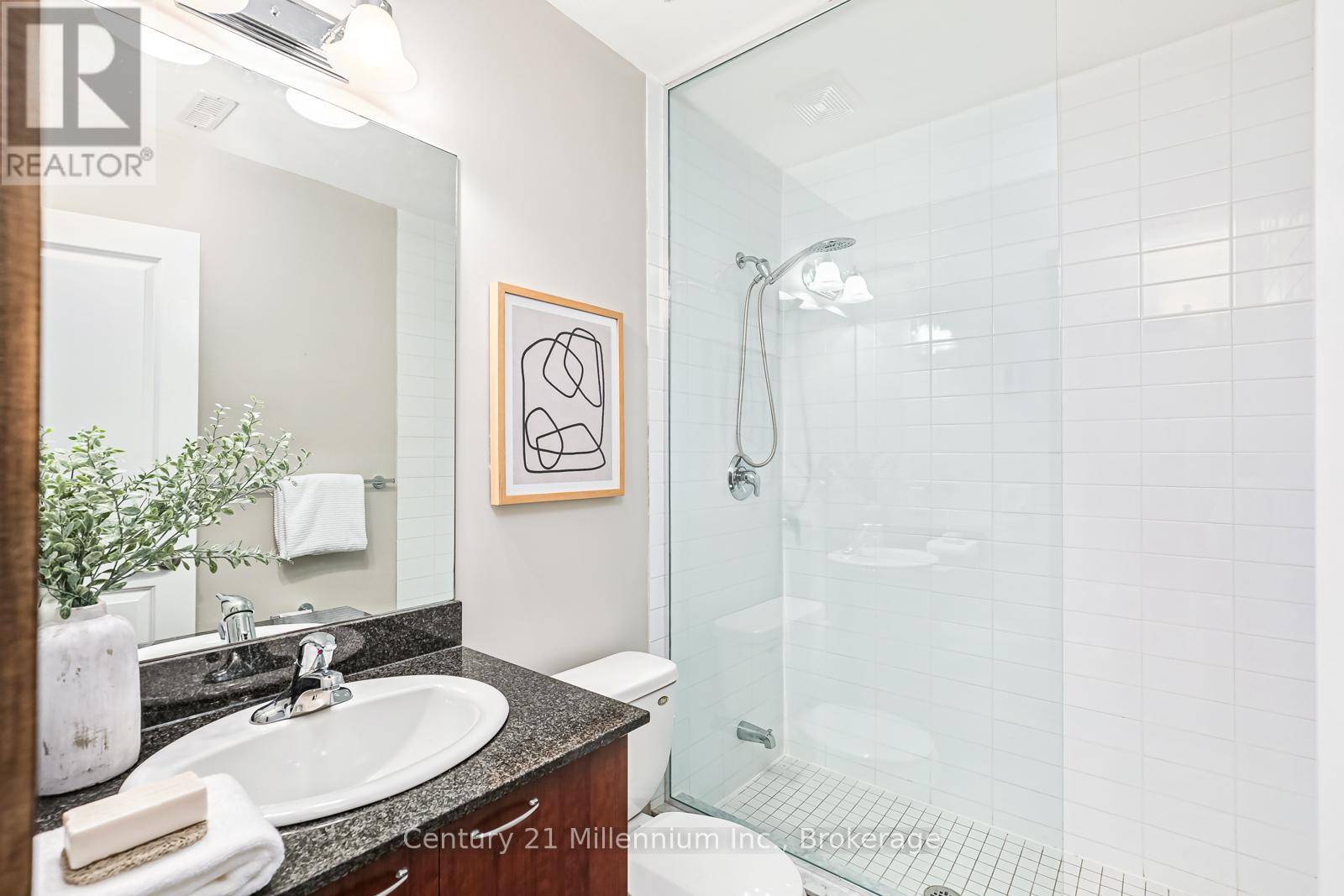 Blue Mountains, ON L9Y3Z2,104 Farm Gate RD #18