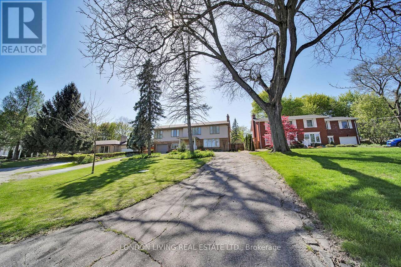 London North (north J), ON N6G1R1,69 ROLLINGWOOD CIRCLE