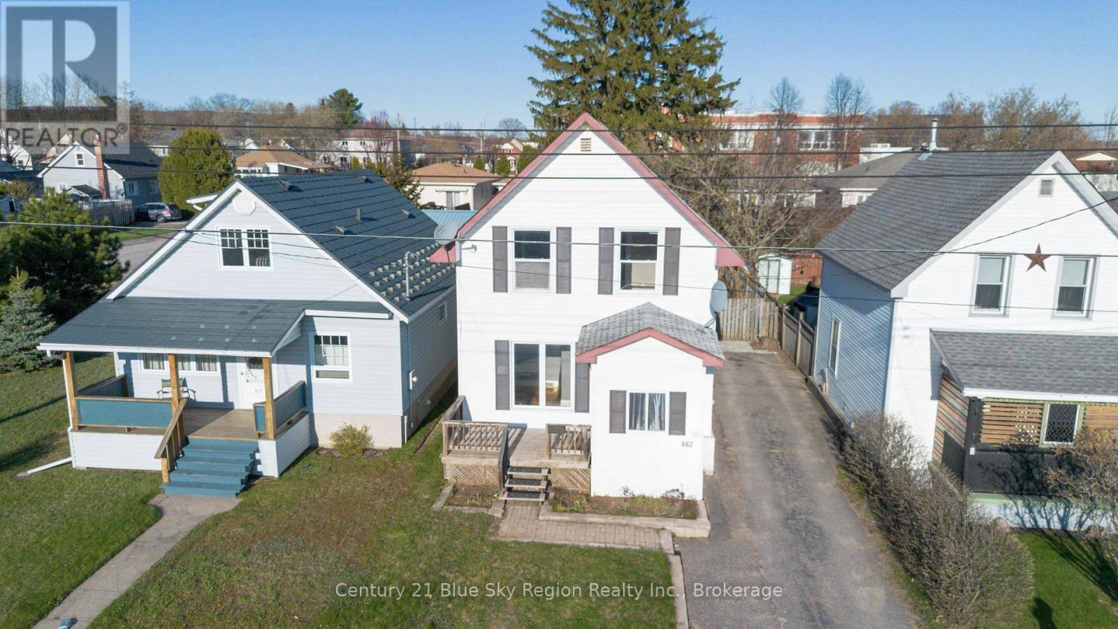 North Bay (central), ON P1B5W3,482 O'BRIEN STREET