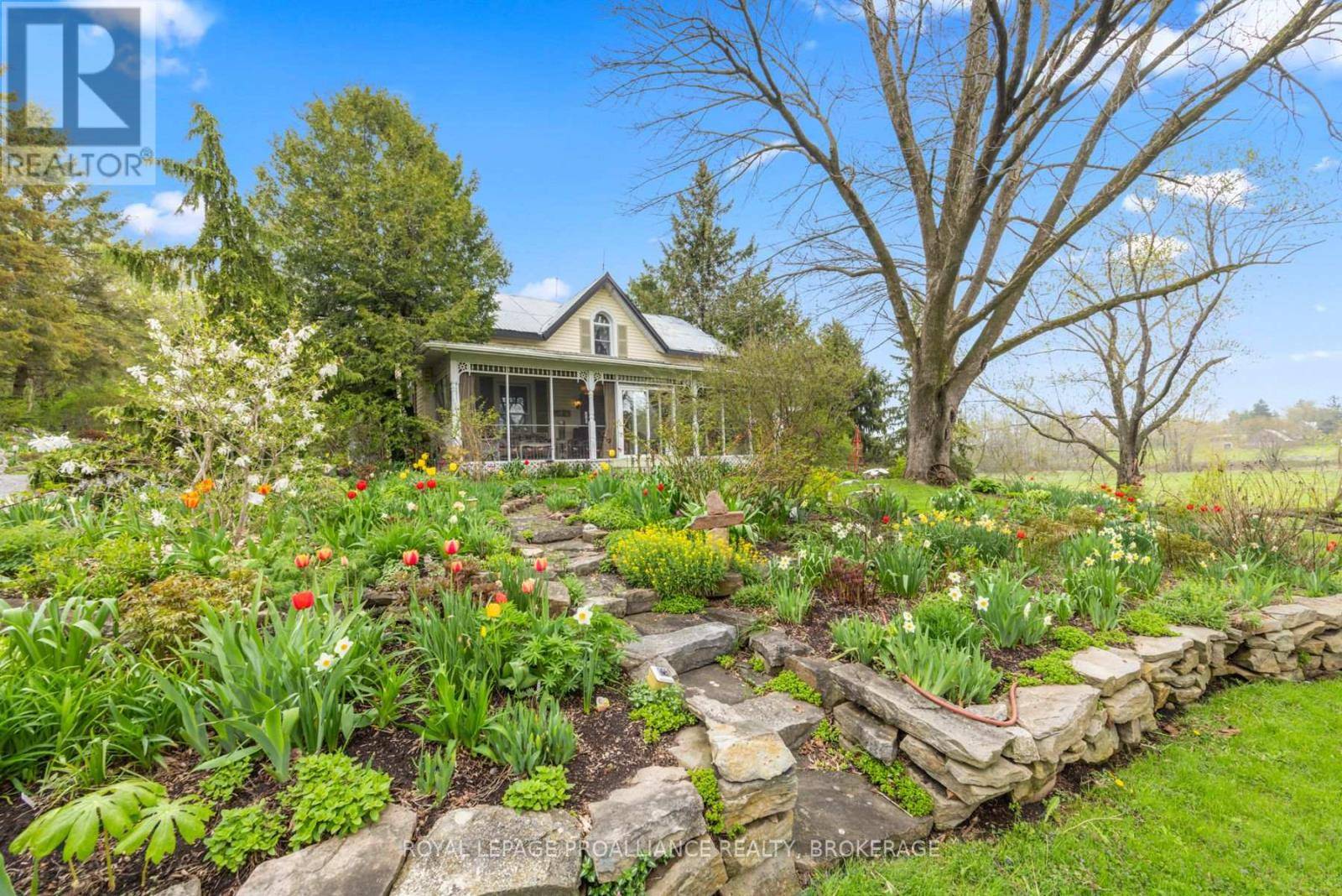 Frontenac (frontenac South), ON K0H1X0,2078 SUNBURY ROAD