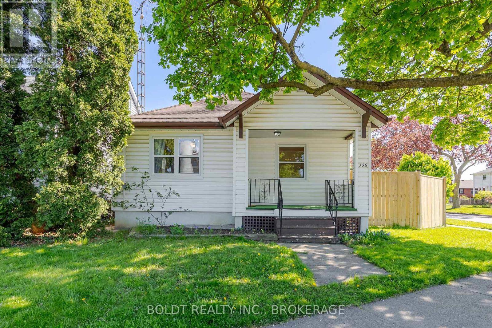 St. Catharines (fairview), ON L2N1C4,336 CARLTON STREET