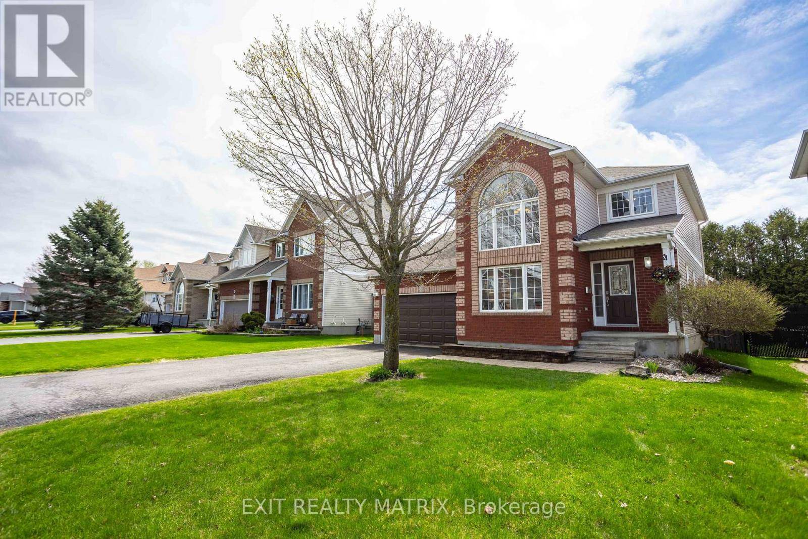 Russell, ON K0A1W0,133 LABELLE STREET