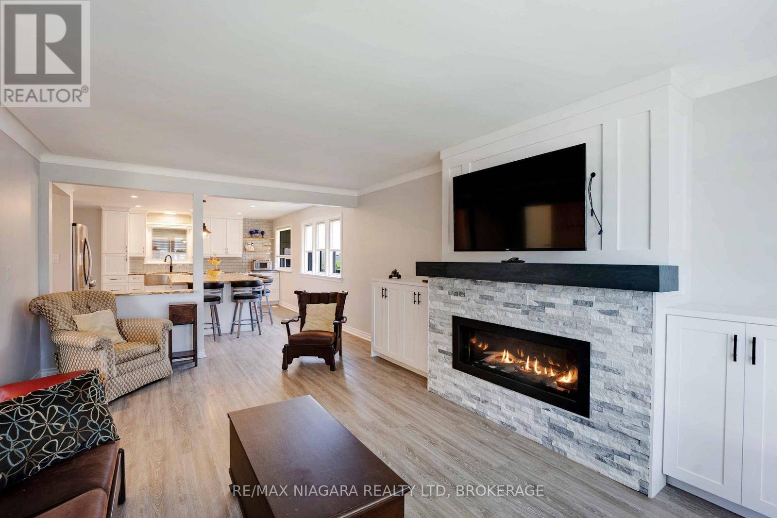 Niagara Falls (cherrywood), ON L2E5E5,6018 CABOT DRIVE